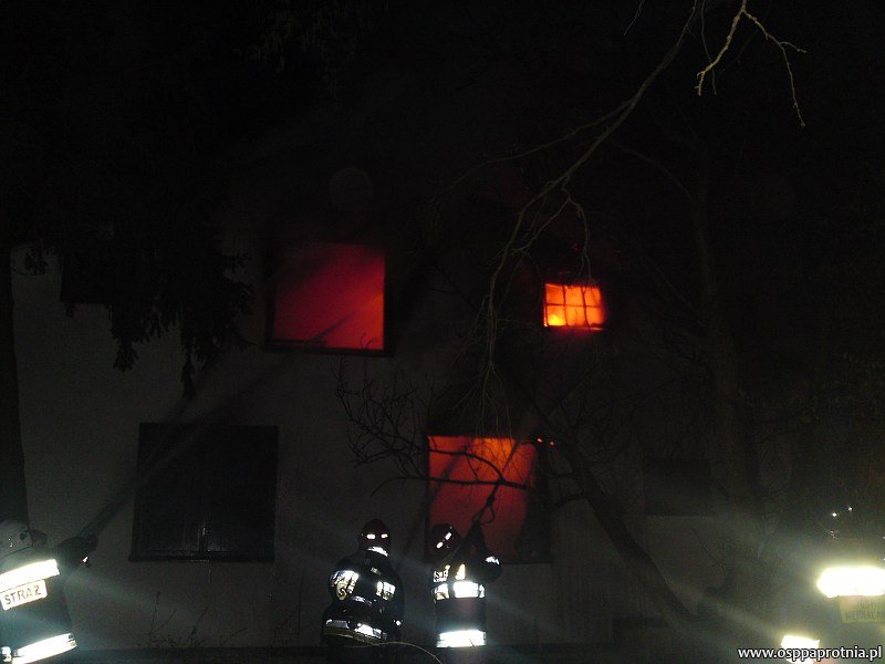 Pożar pustostanu w Bieniewie Parcela