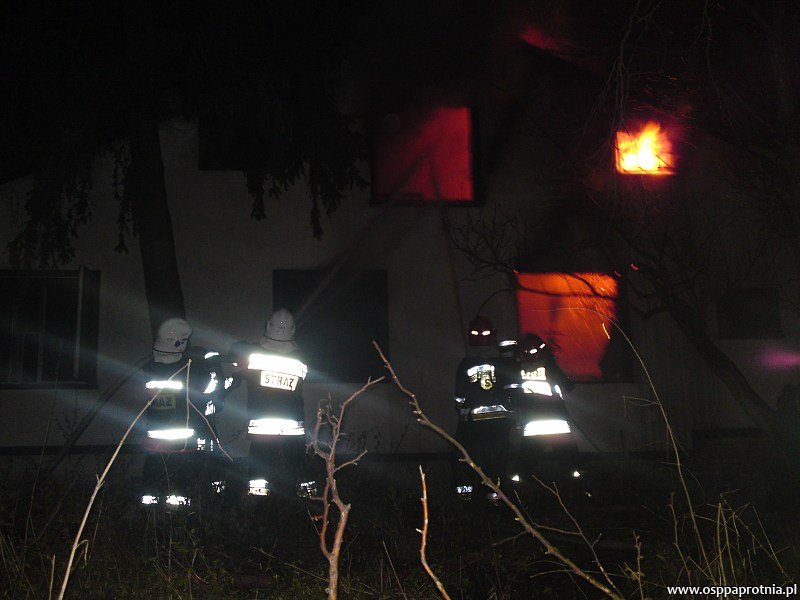 Pożar pustostanu w Bieniewie Parcela