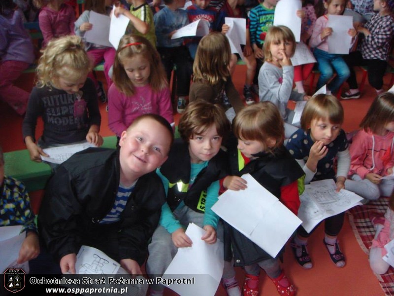 OSP Paprotnia w przedszkolu w Czarnowie
