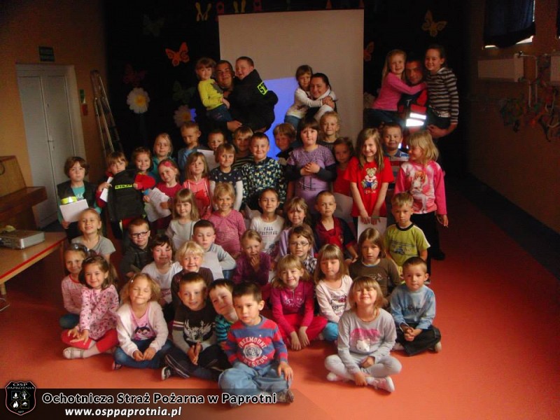 OSP Paprotnia w przedszkolu w Czarnowie